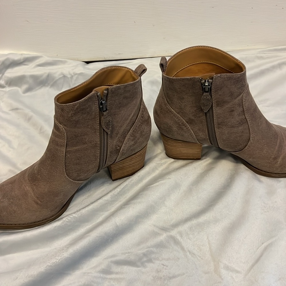 Booties - Picture 3 of 5